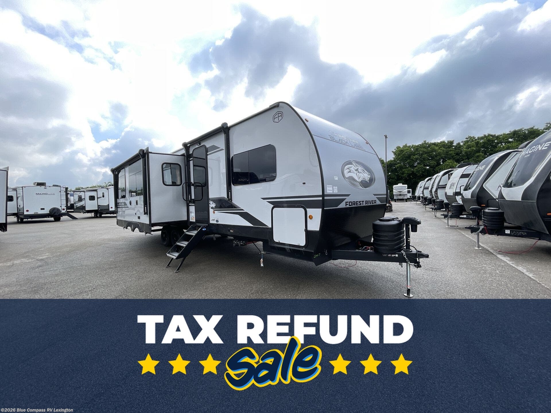 New 2025 Forest River Cherokee Wolf Den Black Label 273XLKBL available in Georgetown, Kentucky