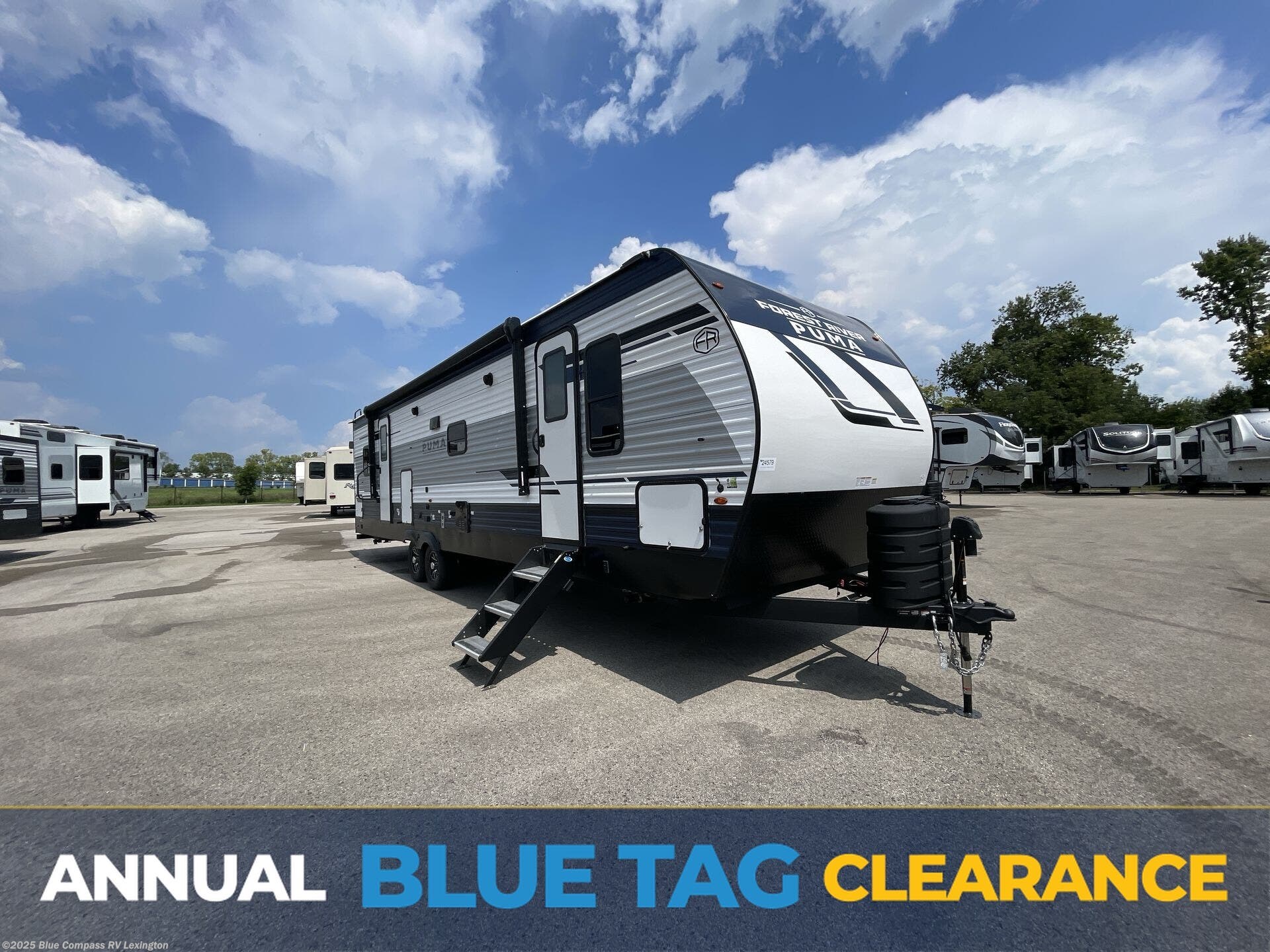 New 2025 Palomino Puma 337BH available in Georgetown, Kentucky