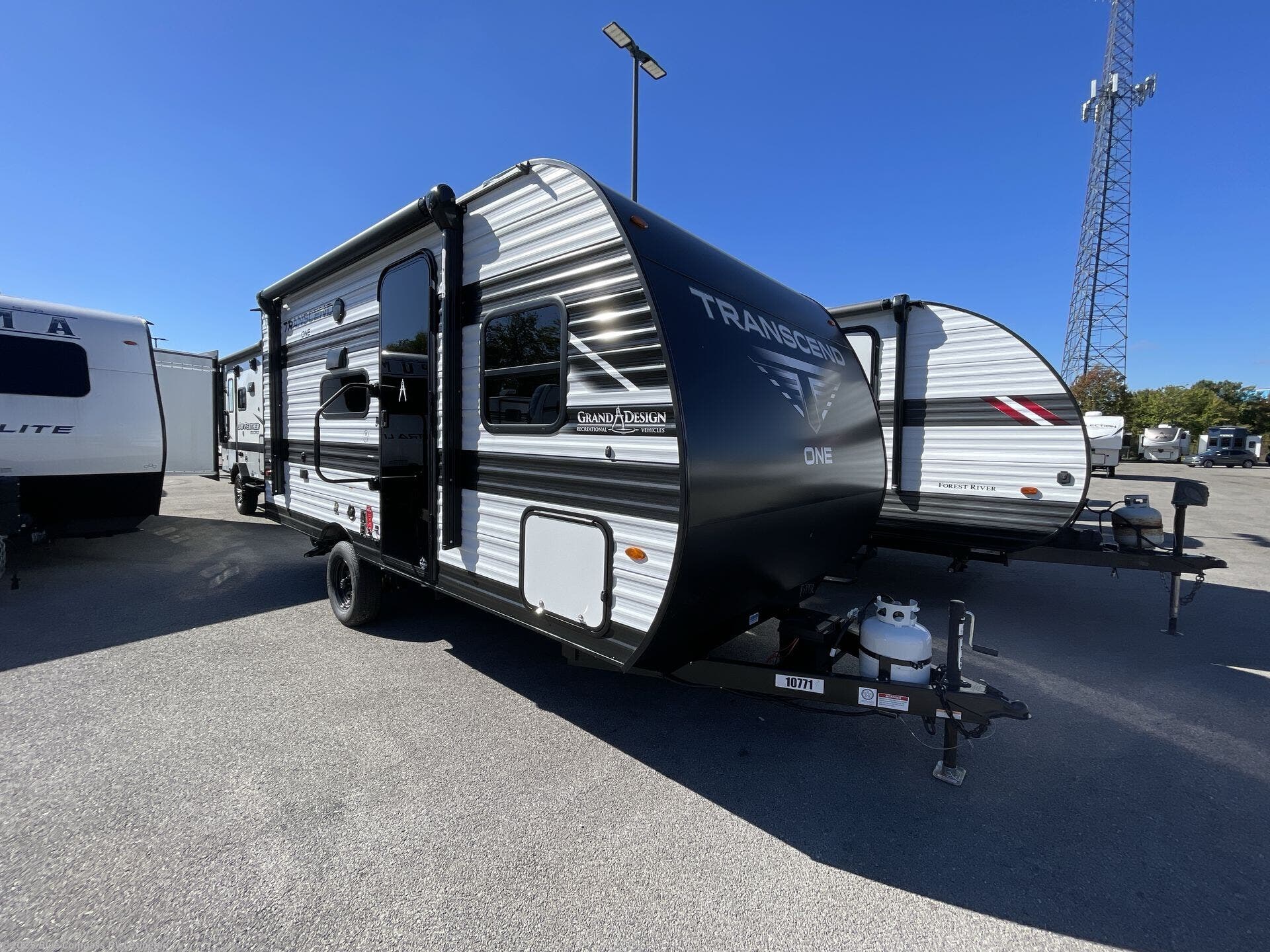 Used 2025 Grand Design Transcend One 151BH available in Georgetown, Kentucky