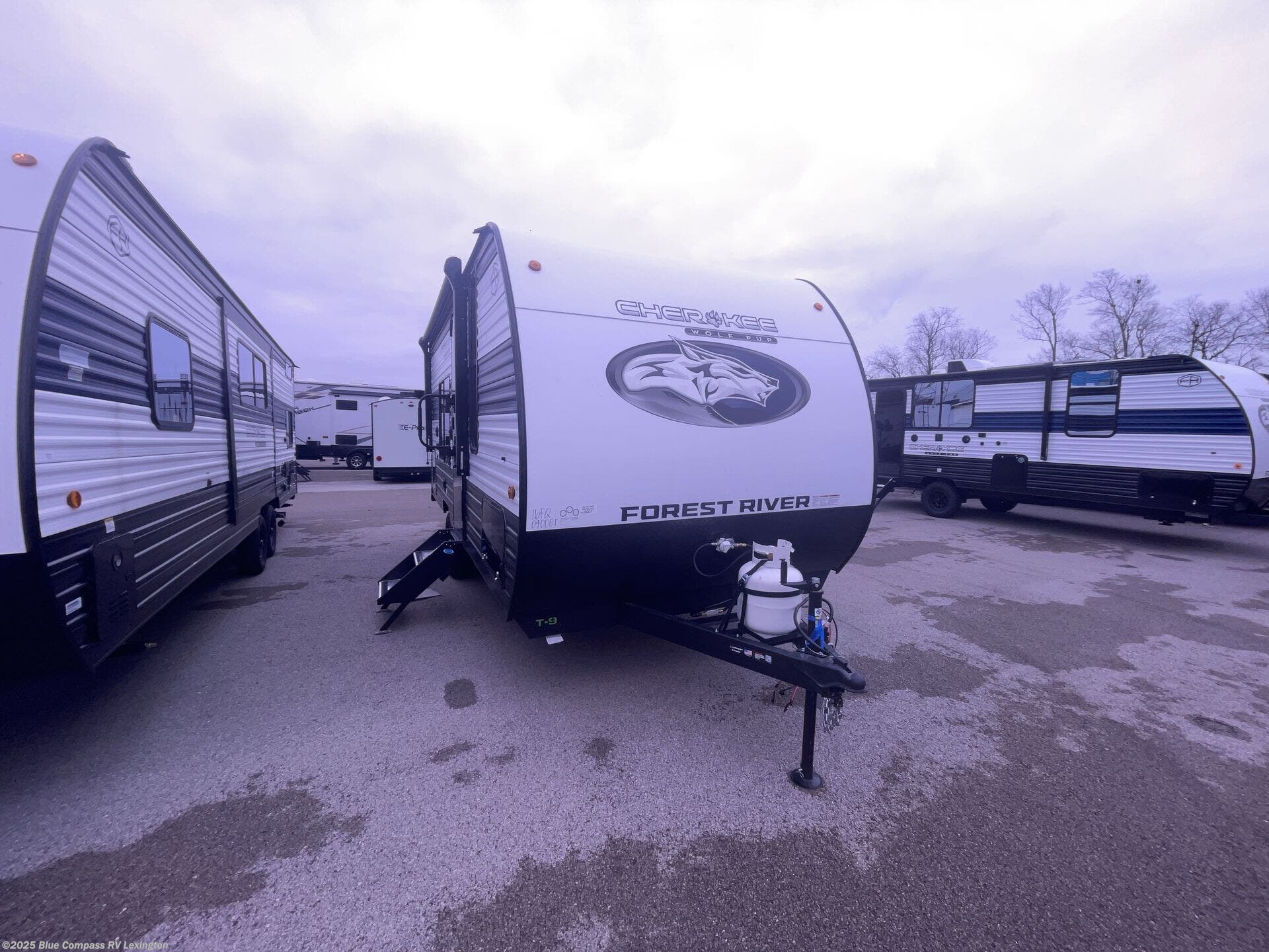 New 2026 Forest River Cherokee Wolf Pup 16FQW available in Georgetown, Kentucky