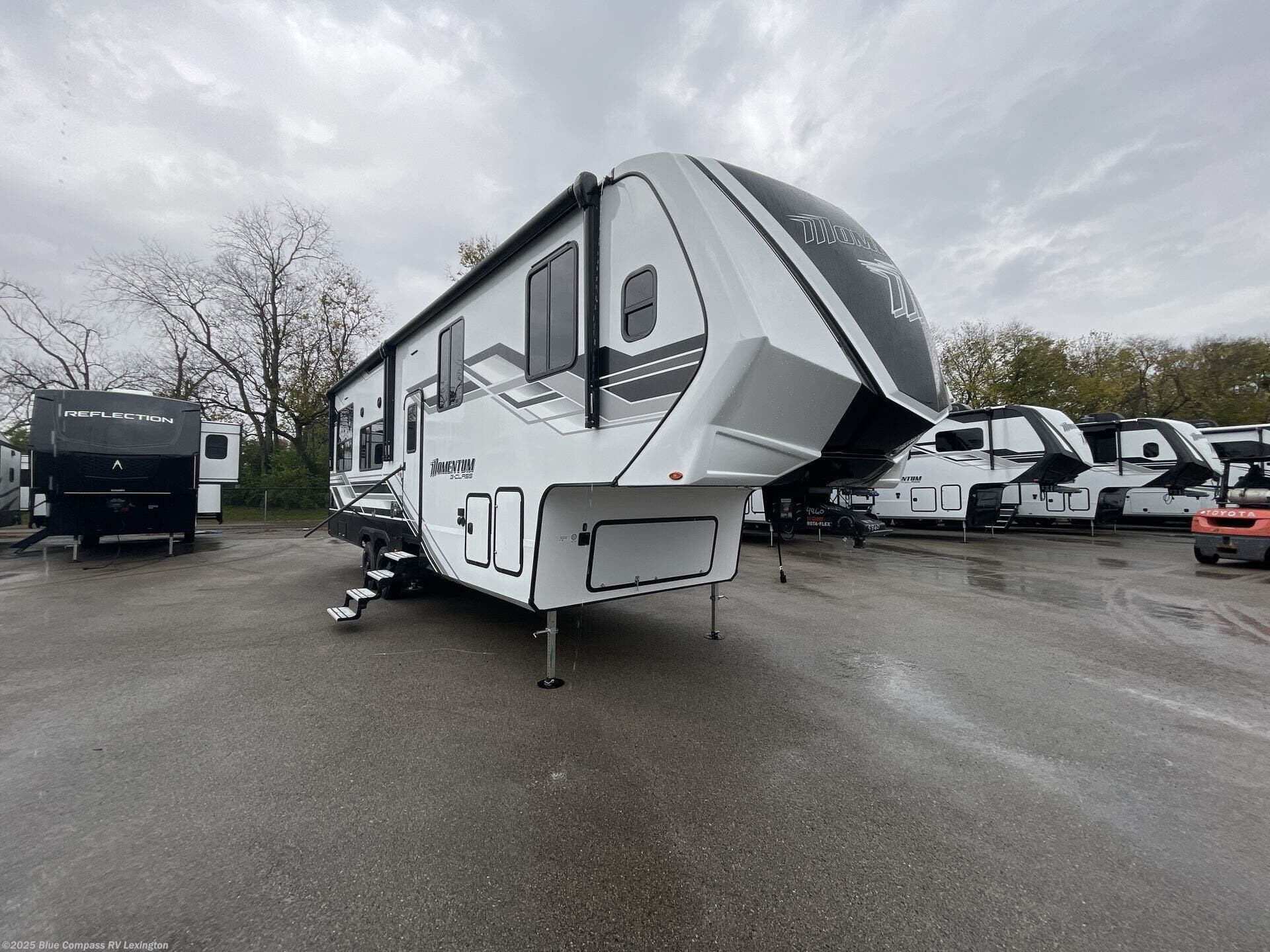 New 2026 Grand Design Momentum G-Class 325G available in Georgetown, Kentucky