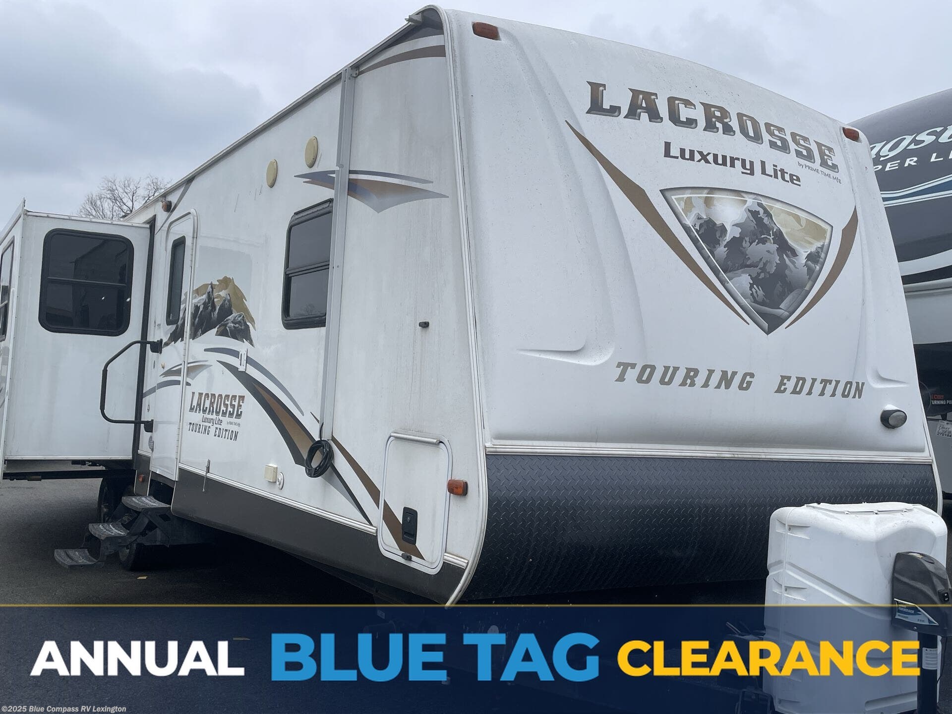 Used 2014 Prime Time LaCrosse 327RES available in Georgetown, Kentucky