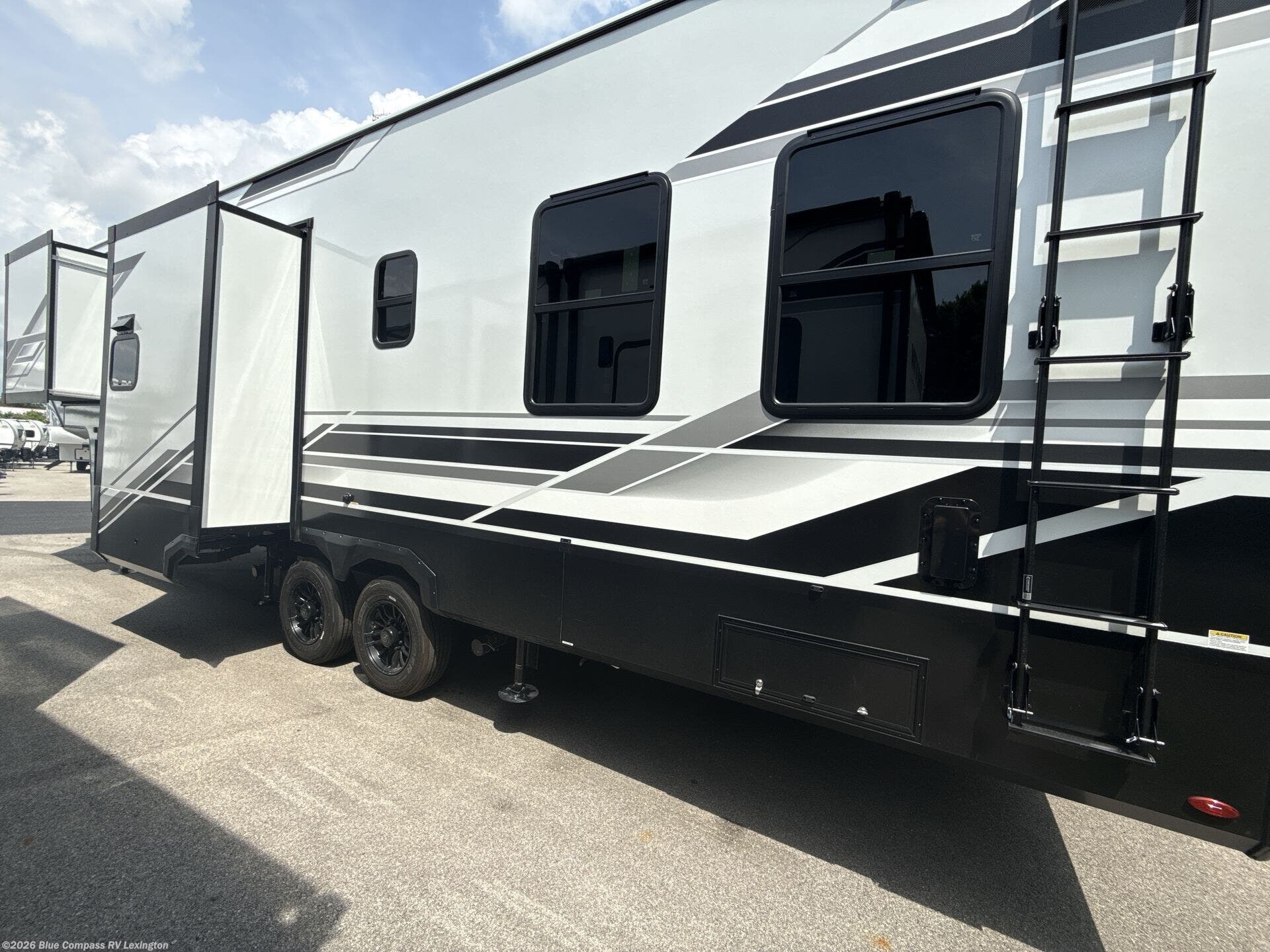 New 2026 Grand Design Momentum G-Class 320G available in Georgetown, Kentucky