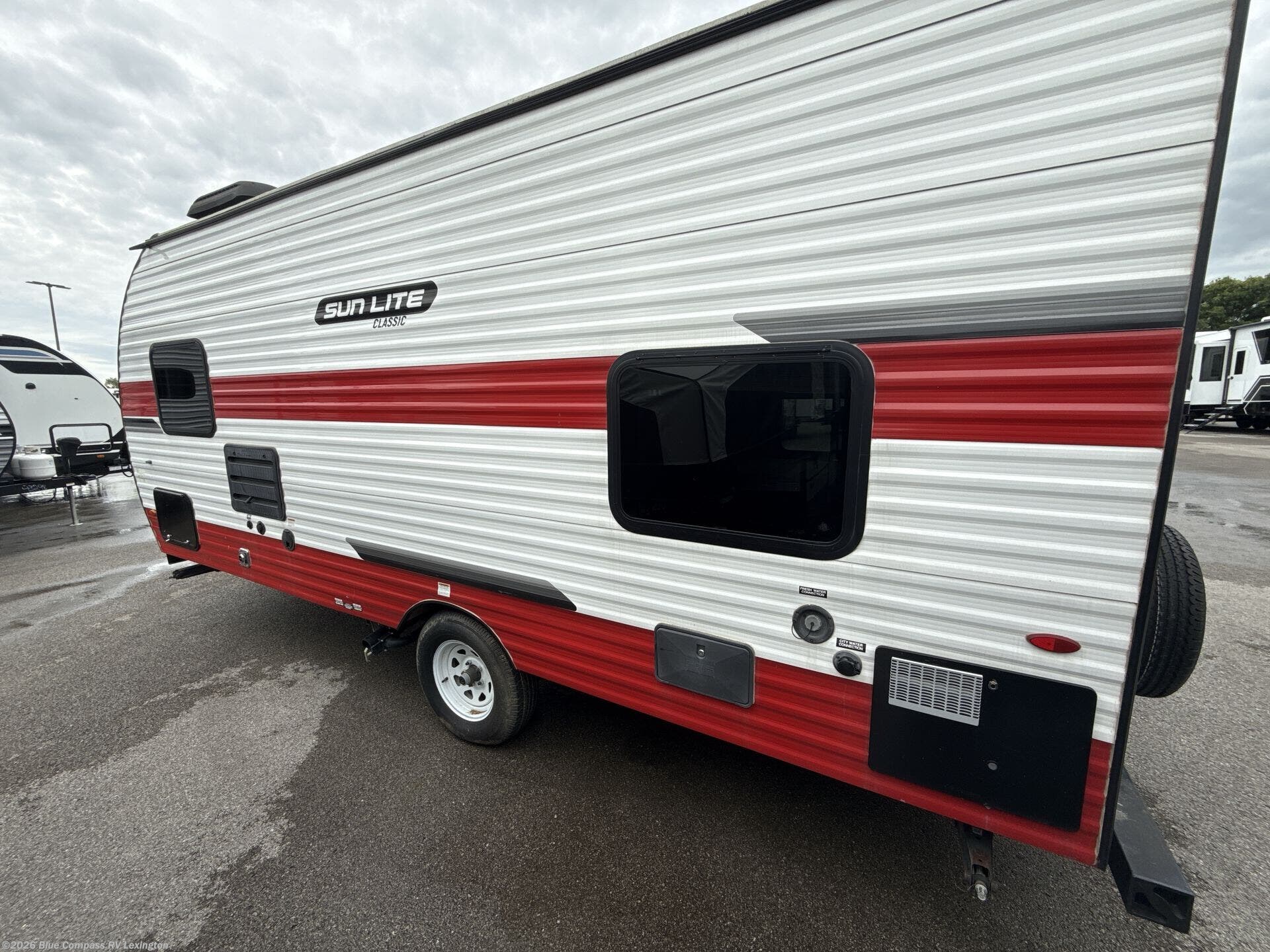 Used 2020 Sunset Park RV  Sun-Lite 21QB available in Georgetown, Kentucky