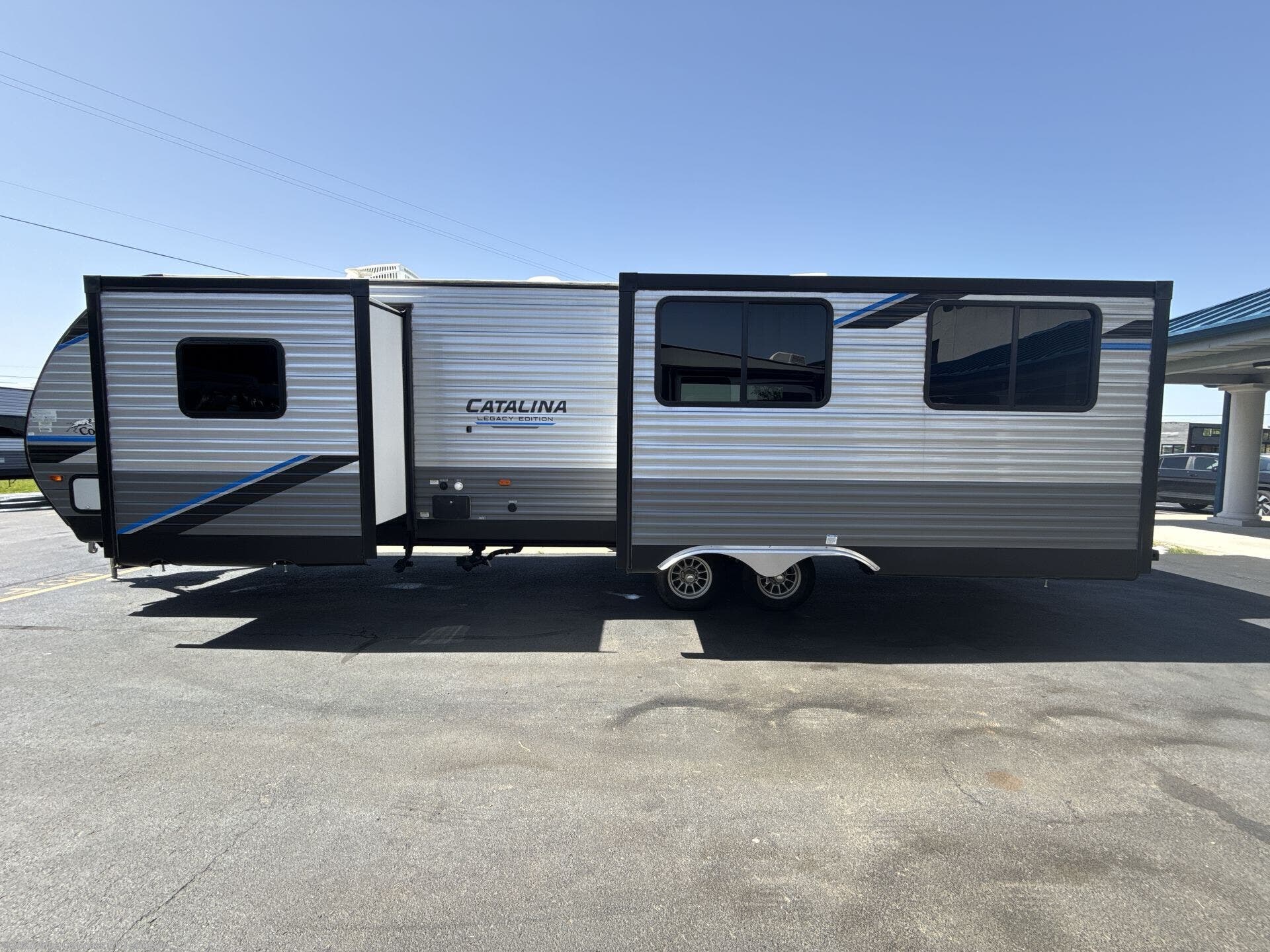 Used 2022 Coachmen Catalina Legacy 303RDKS available in Georgetown, Kentucky