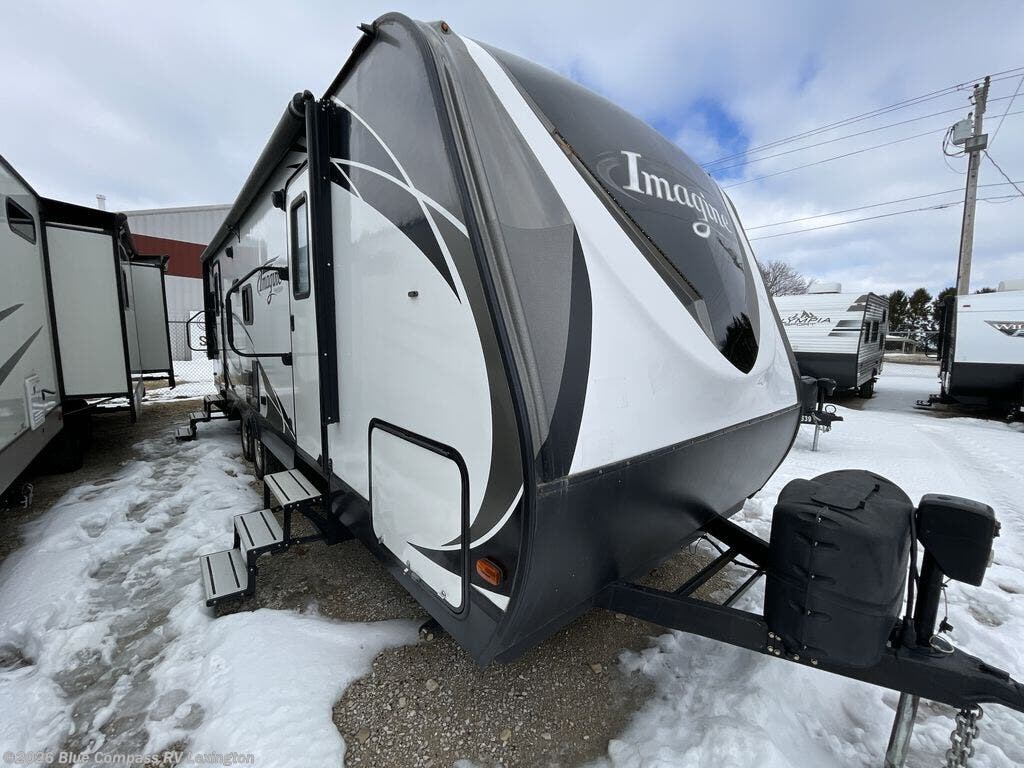 Used 2018  Grand Design Imagine 2500RL by Grand Design from Blue Compass RV Lexington in Georgetown, KY