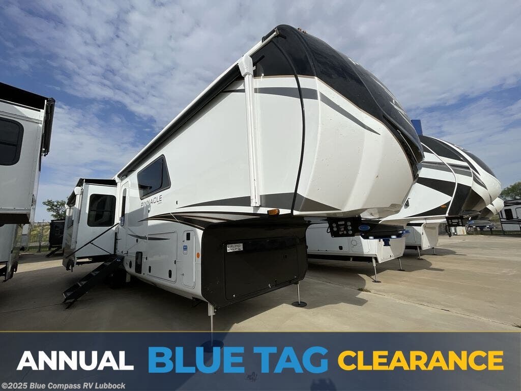 New 2025 Jayco Pinnacle 36FBTS available in Lubbock, Texas