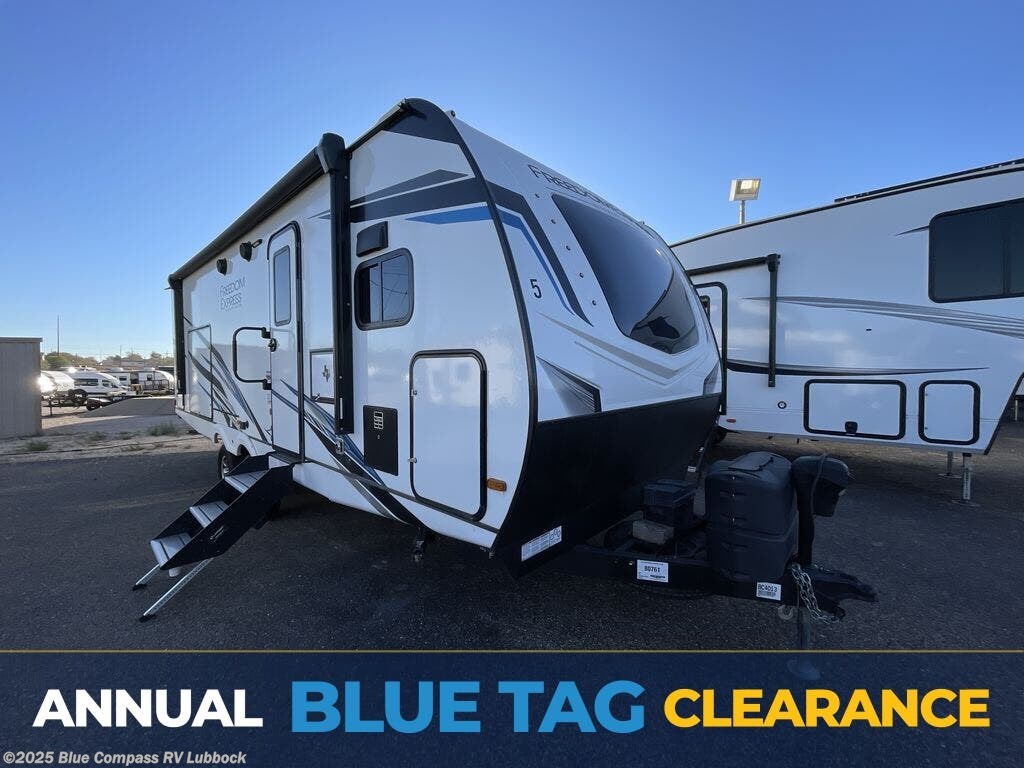 Used 2023 Coachmen Freedom Express Ultra Lite 259FKDS available in Lubbock, Texas
