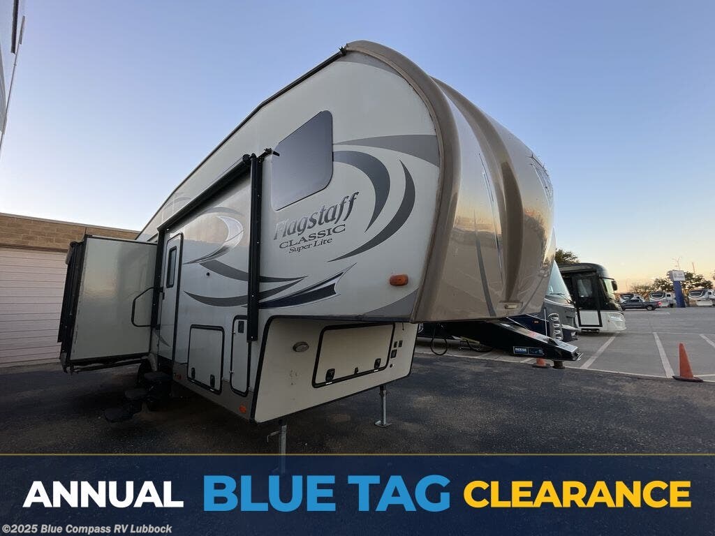 Used 2017 Forest River Flagstaff Classic Super Lite 8528IKWS available in Lubbock, Texas