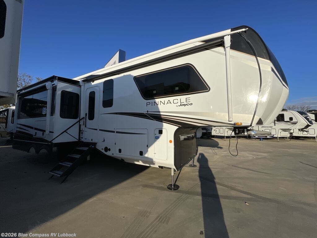 New 2026 Jayco Pinnacle 32RLTS available in Lubbock, Texas