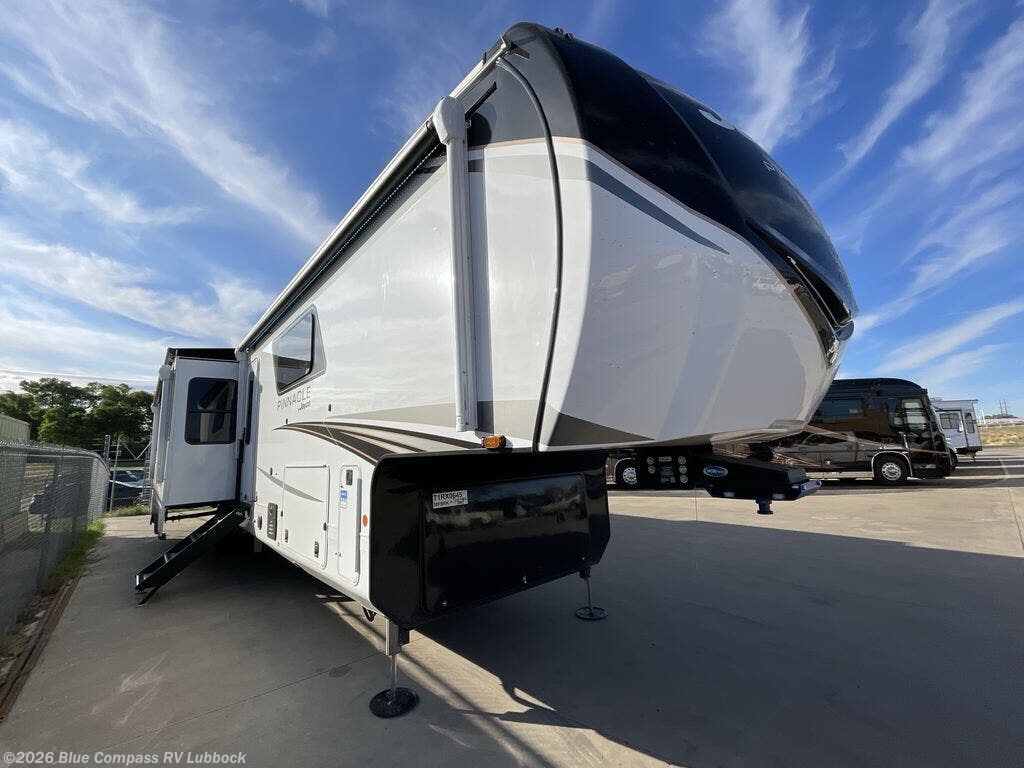 New 2026 Jayco Pinnacle 38FBRK available in Lubbock, Texas