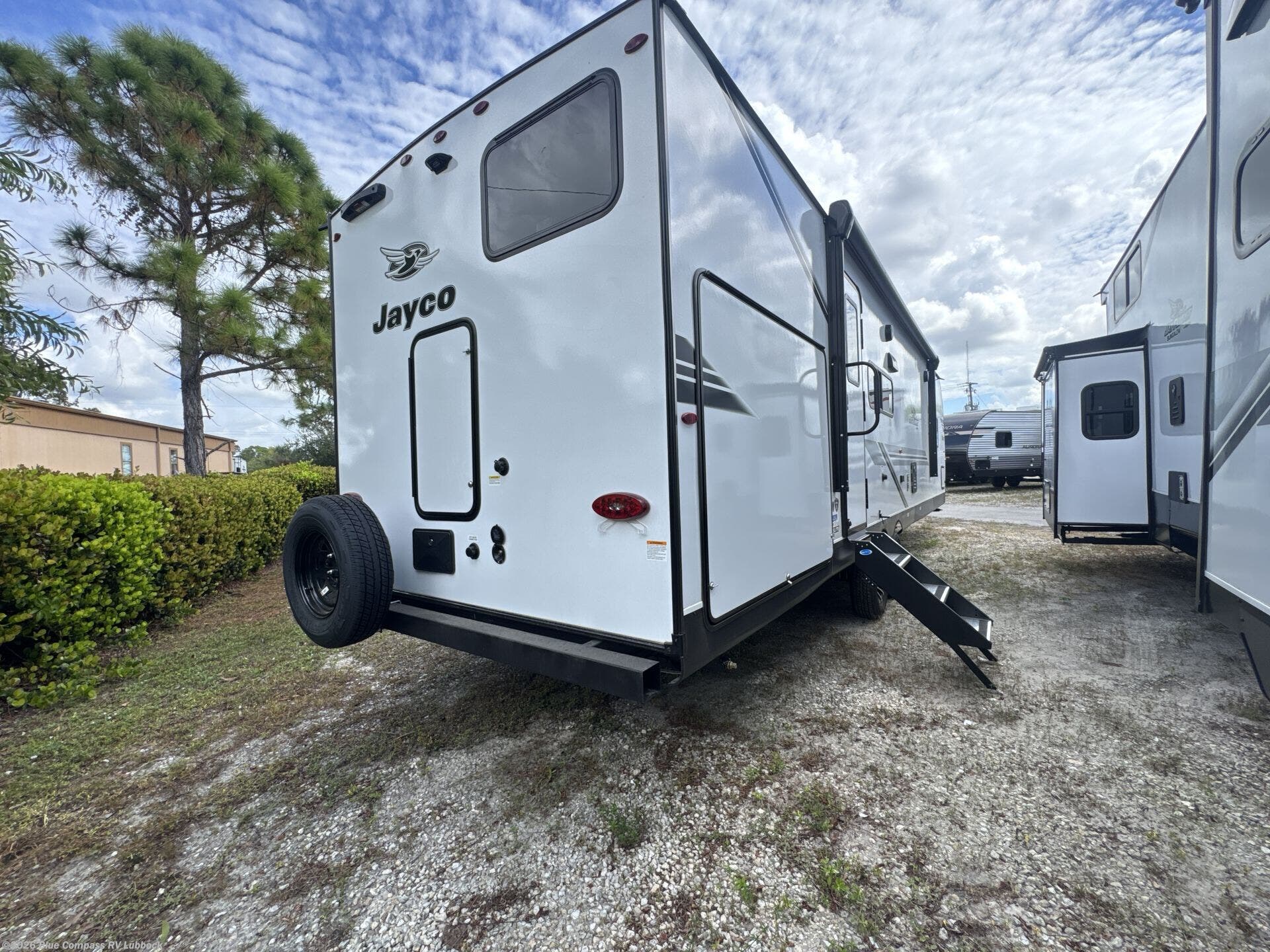 New 2025 Jayco Jay Flight SLX 295TBS available in Lubbock, Texas