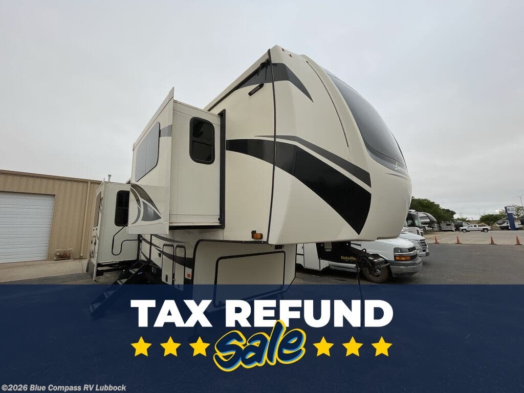 Used 2020 Forest River Cardinal Luxury 370FLX available in Lubbock, Texas