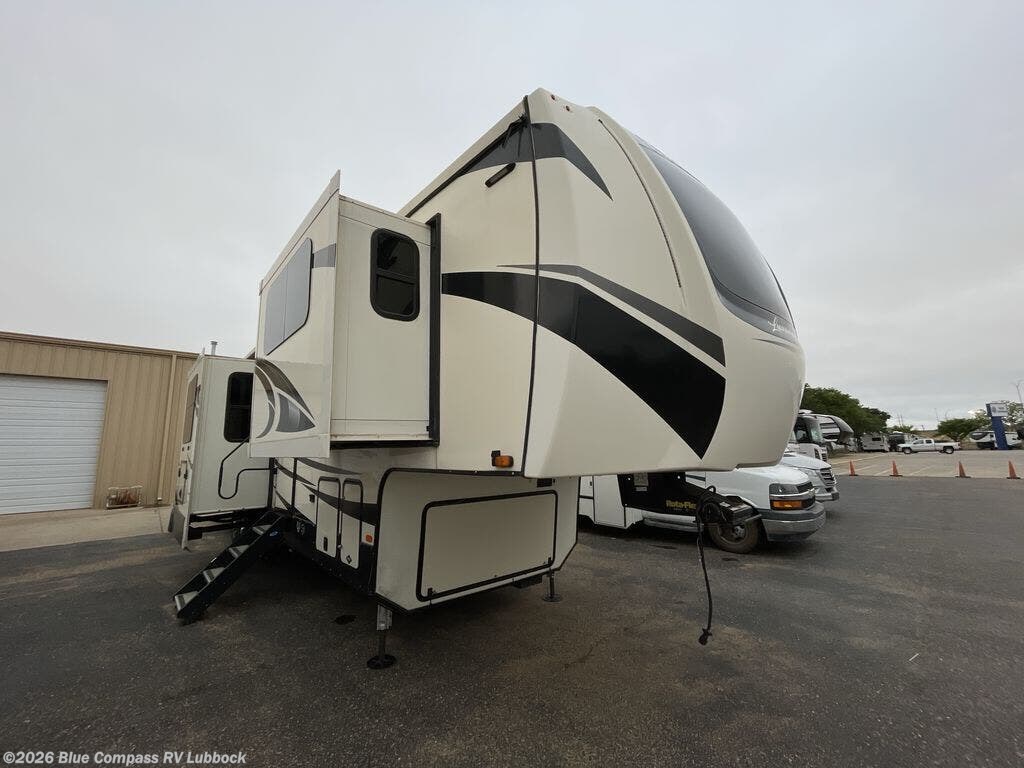 Used 2020 Forest River Cardinal Luxury 370FLX available in Lubbock, Texas