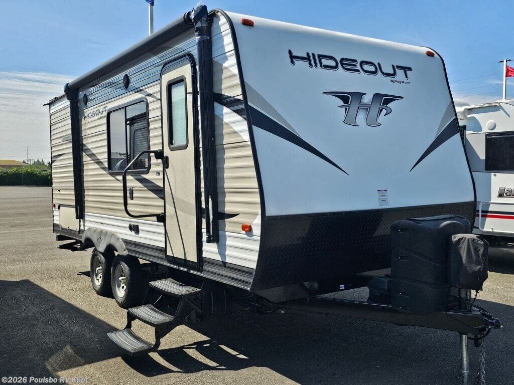 Used 2018  Keystone Hideout Hideout by Keystone from Poulsbo RV Kent in Kent, WA