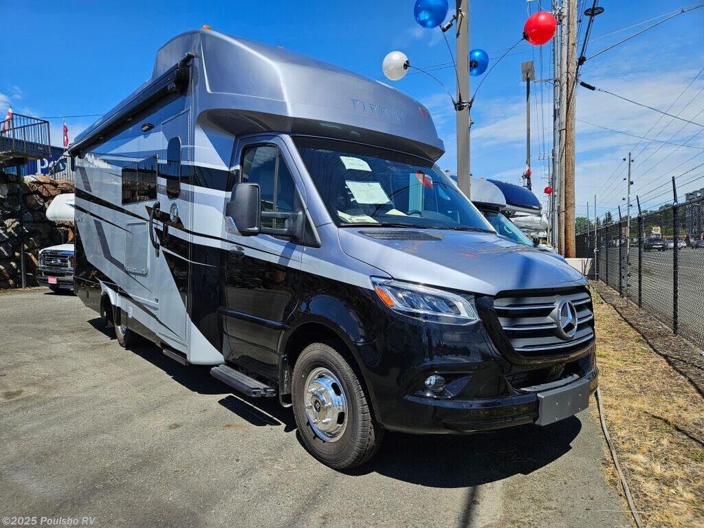 New 2026 Tiffin Wayfarer 25XRW available in Everett, Washington