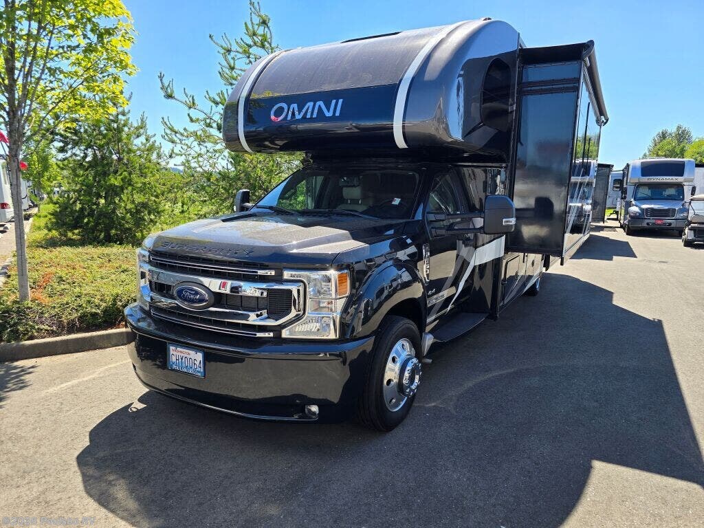 Used 2023 Thor Motor Coach Omni Omni available in Everett, Washington