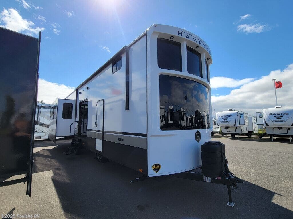 New 2024 CrossRoads Hampton HP375DBL available in Sumner, Washington