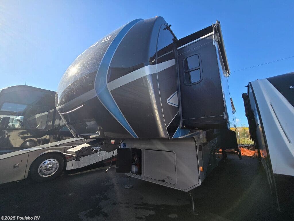 New 2025 Keystone Alpine 3011CK available in Sumner, Washington