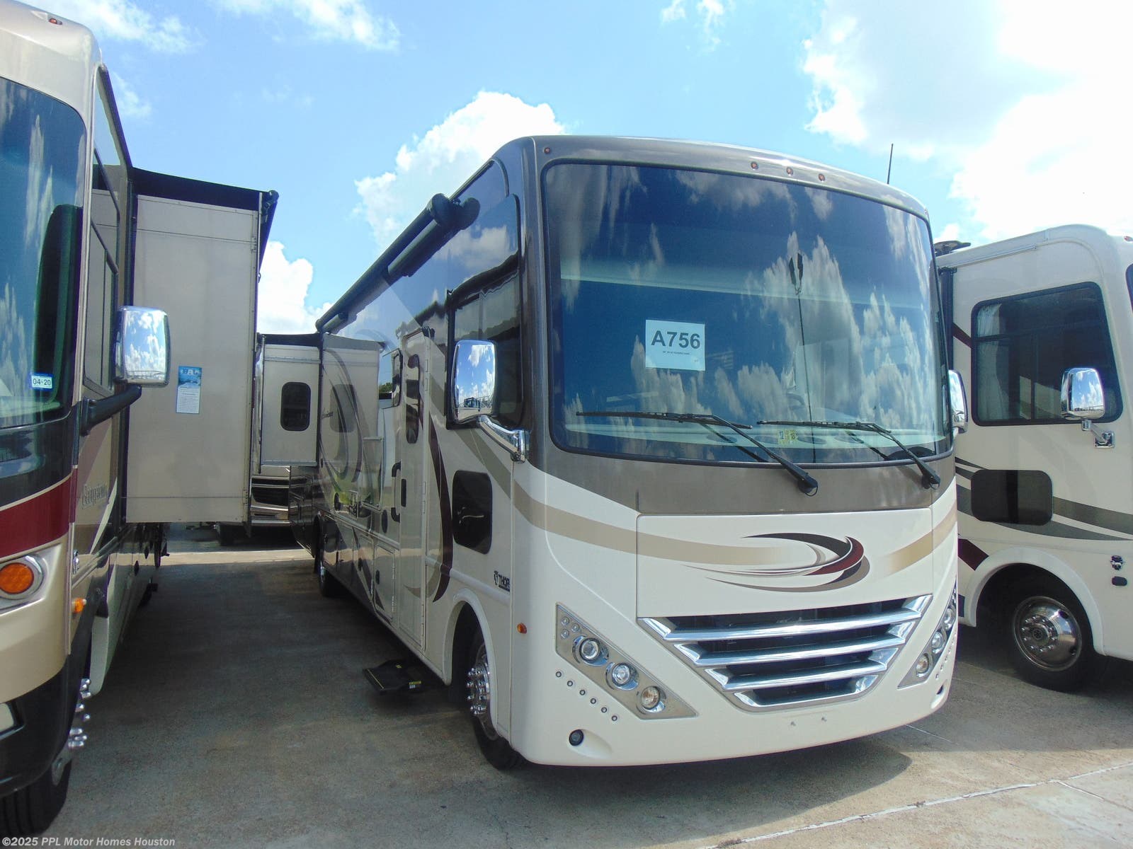Used Rv Houston >> 2018 Thor Rv Hurricane 35m For Sale In Houston Tx 77074 A756 Used Rv Houston >> 2018 Thor Rv Hurricane 35m For Sale In Houston Tx 77074 A756