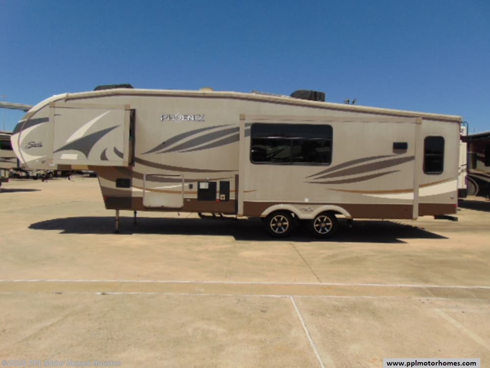 Fifth Wheel 2017 Forest River Shasta Phoenix 34RD TrailersUSA