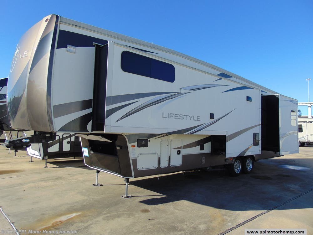 Fifth Wheel - 2015 EverGreen RV Lifestyle Luxury LS37CKSL | TrailersUSA