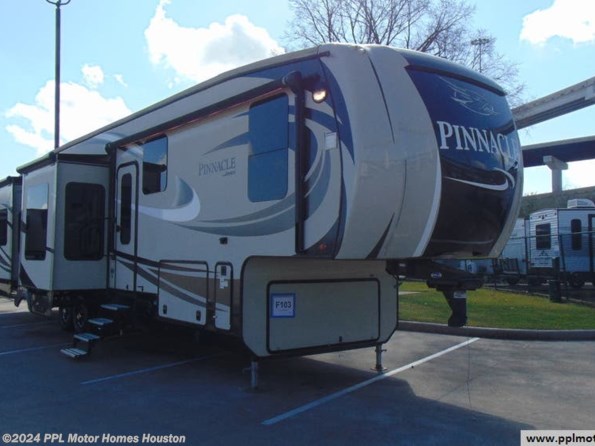 2017 Jayco Pinnacle 38REFS available in Houston, TX