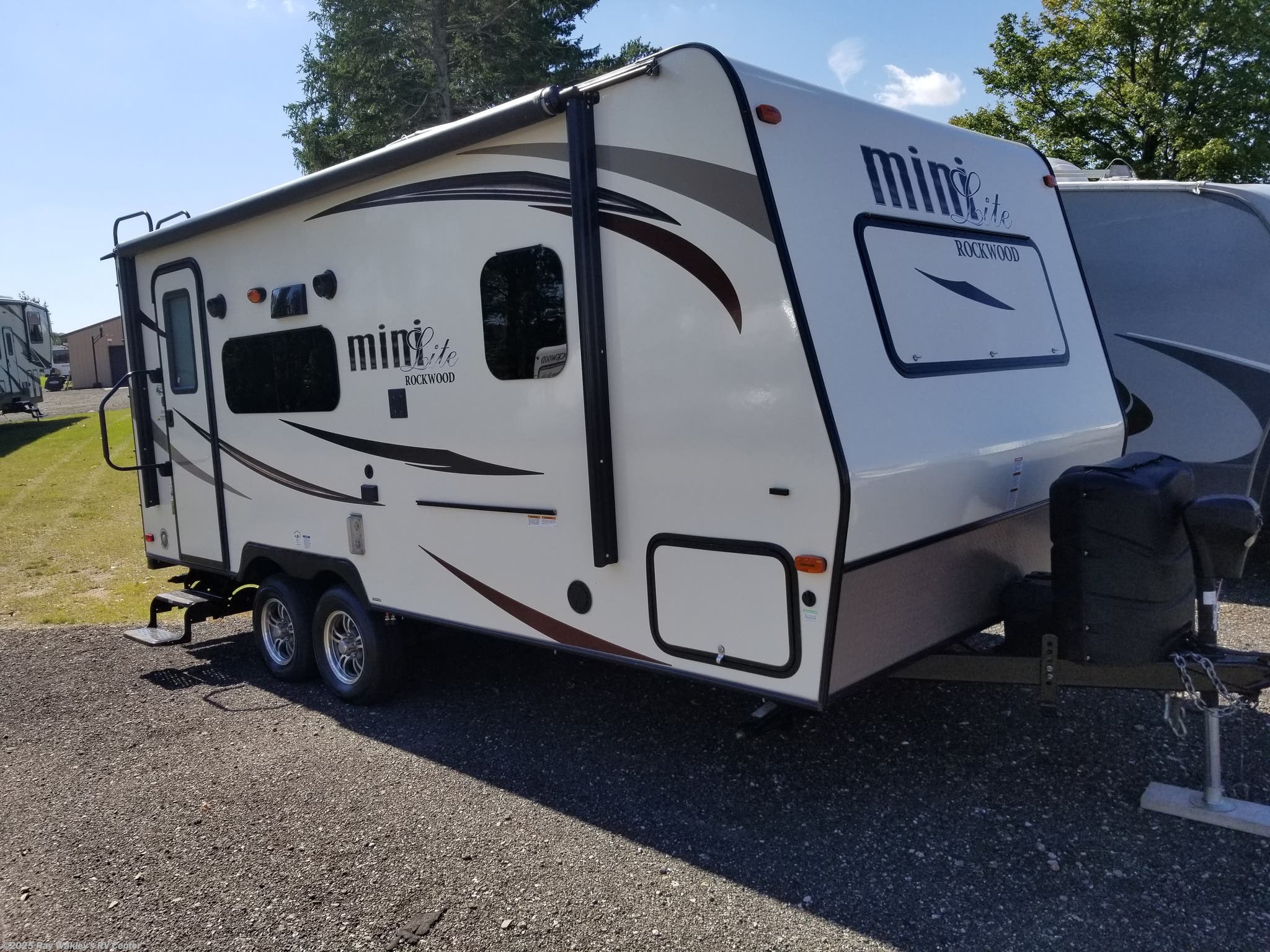 2017 Forest River Rv Rockwood Mini Lite 2109s For In North East Previous