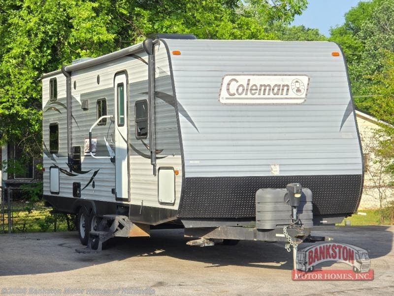 Used 2016 Coleman  Lantern Series 262BH available in Huntsville, Alabama