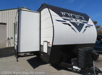 Used 2022 Palomino Puma 32BHQS available in Lebanon Junction, Kentucky