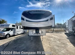 Used 2021 Forest River Flagstaff Classic 8529CSB available in Mesquite, Texas