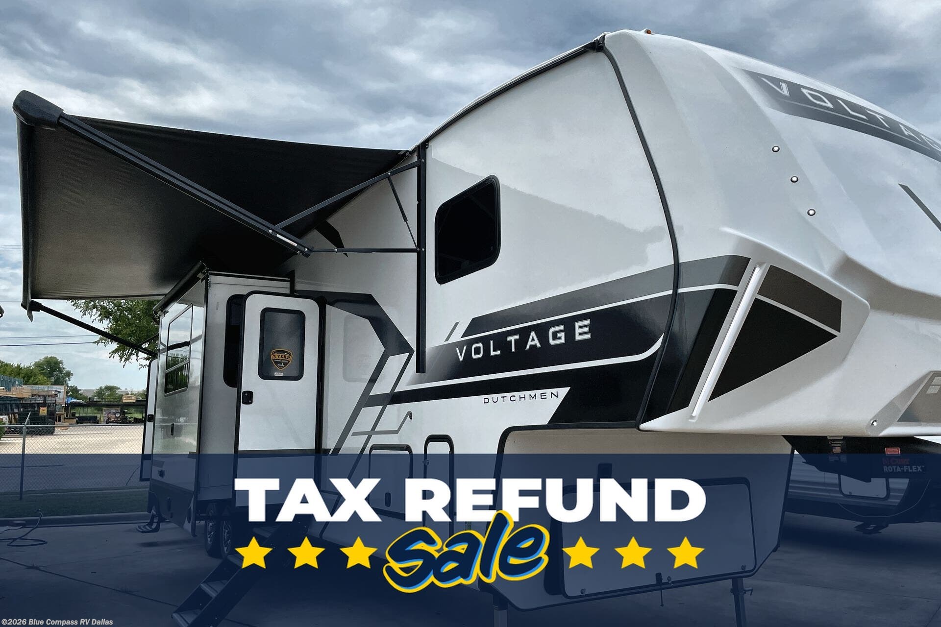 New 2026 Dutchmen Voltage V-Series 3850 available in Mesquite, Texas