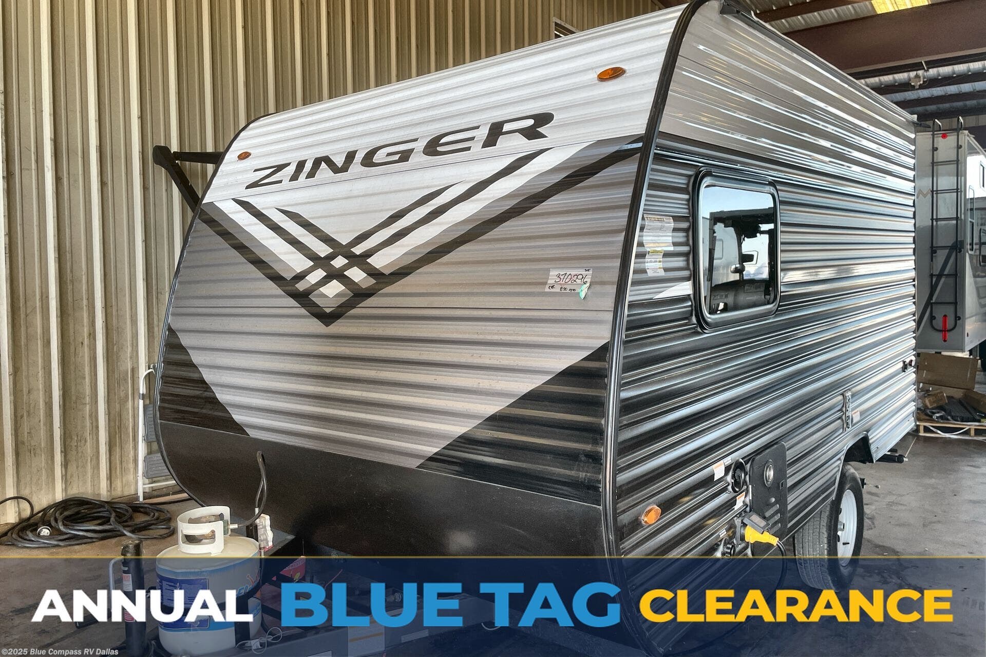 New 2026 CrossRoads Zinger Lite 12RD available in Mesquite, Texas