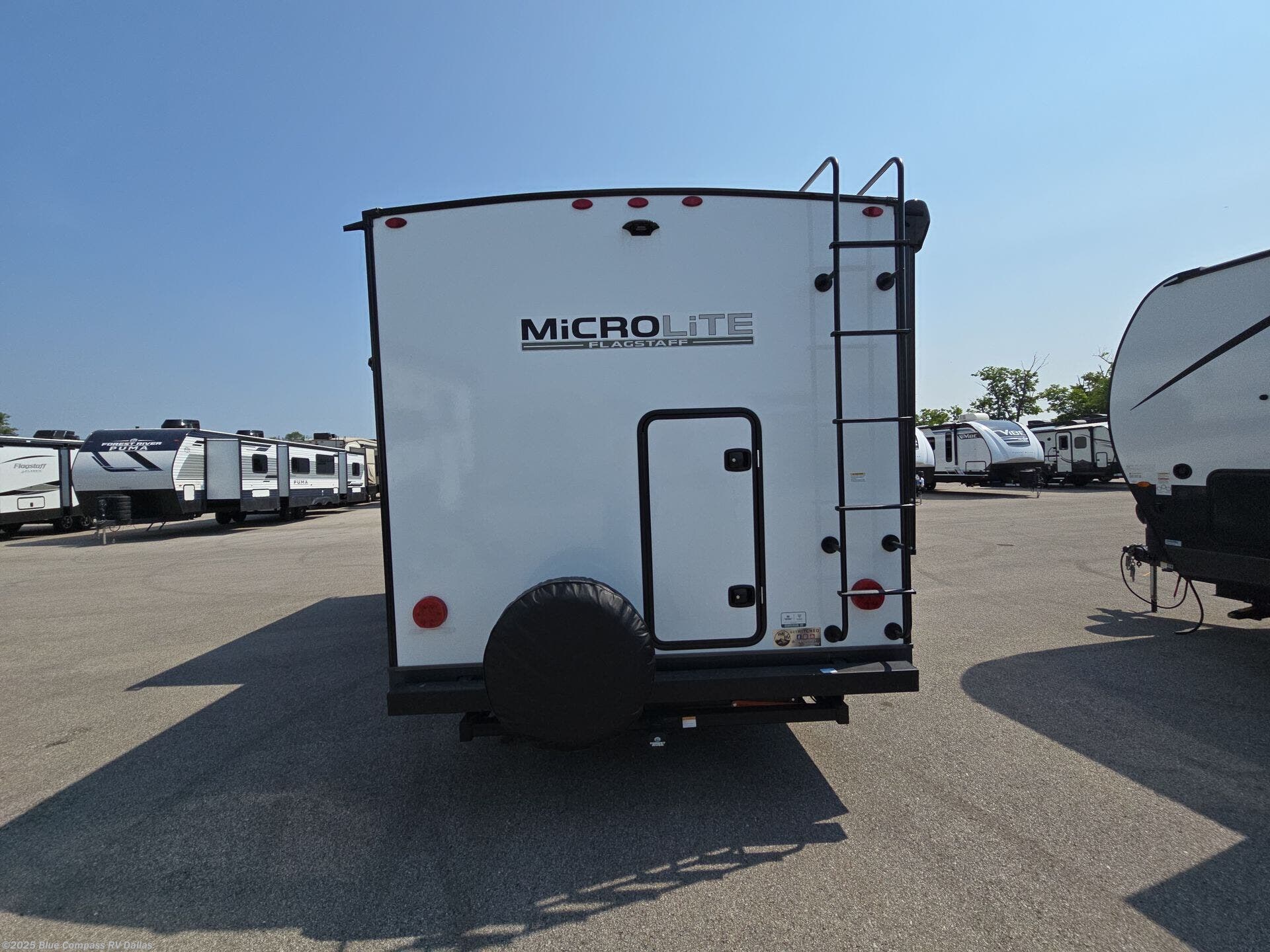 New 2025 Forest River Flagstaff Micro Lite 25BRDS available in Mesquite, Texas