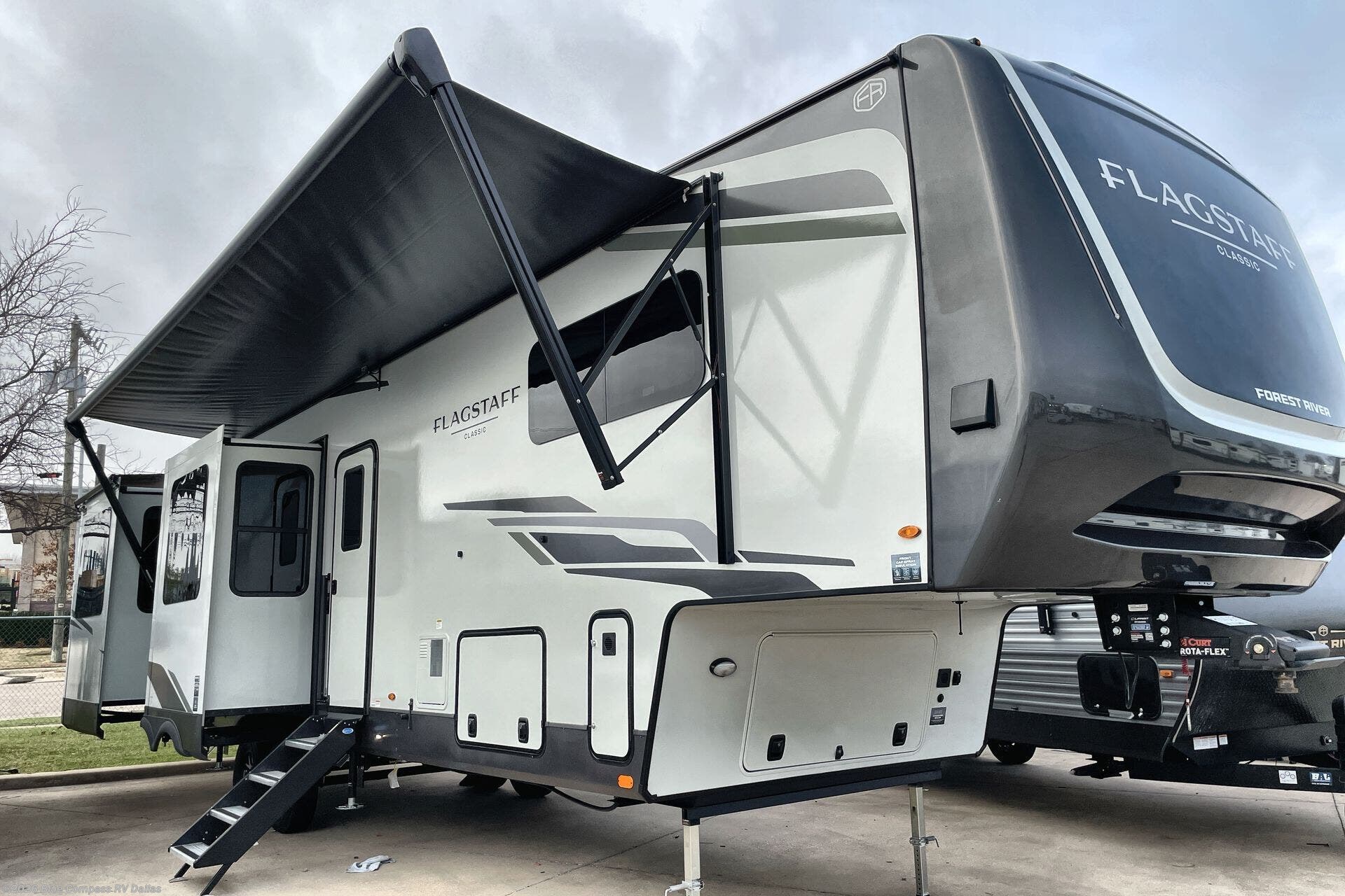 New 2026 Forest River Flagstaff Classic 404CRK available in Mesquite, Texas