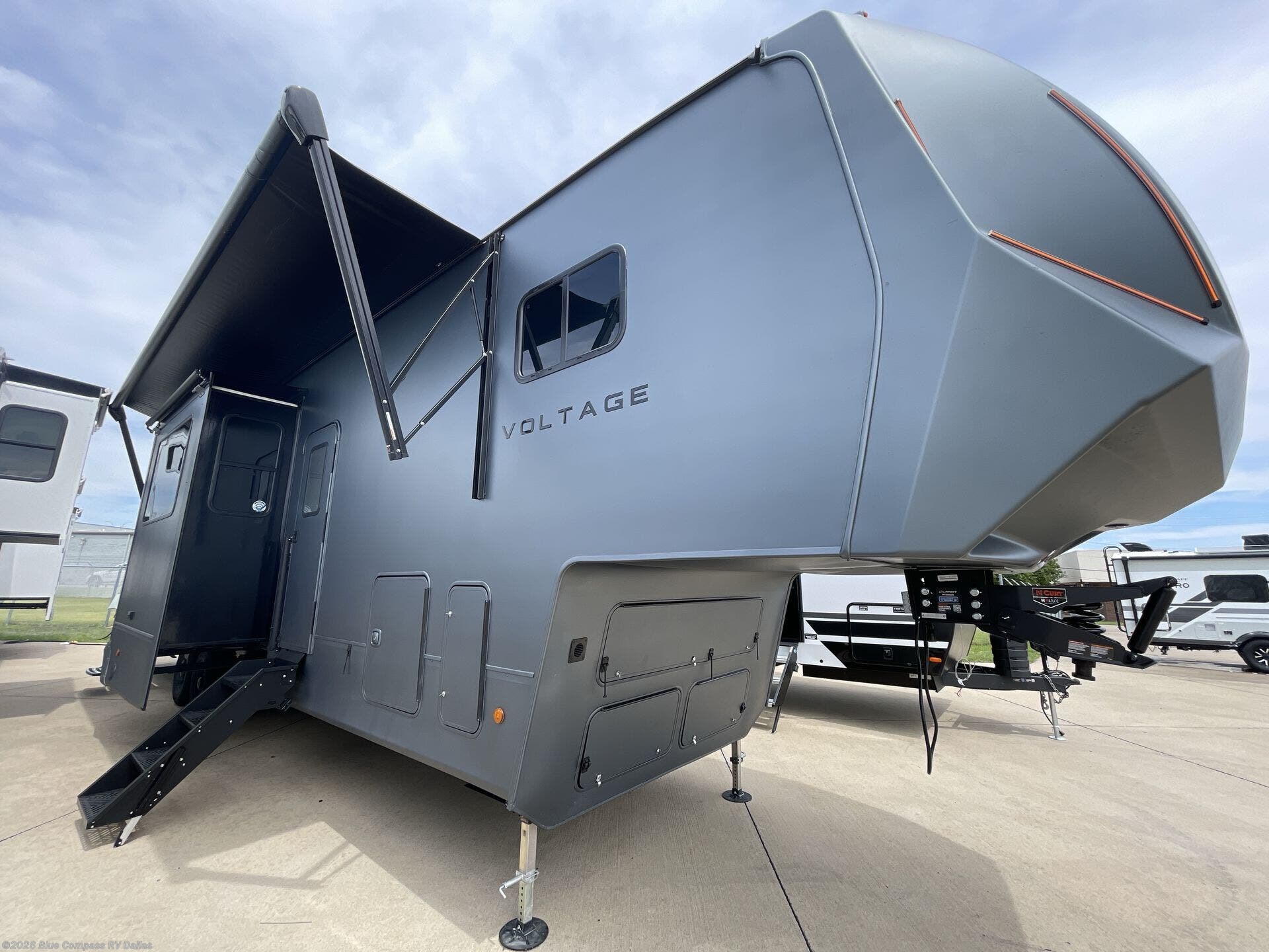New 2026 Dutchmen Voltage V-Series 3600 available in Mesquite, Texas