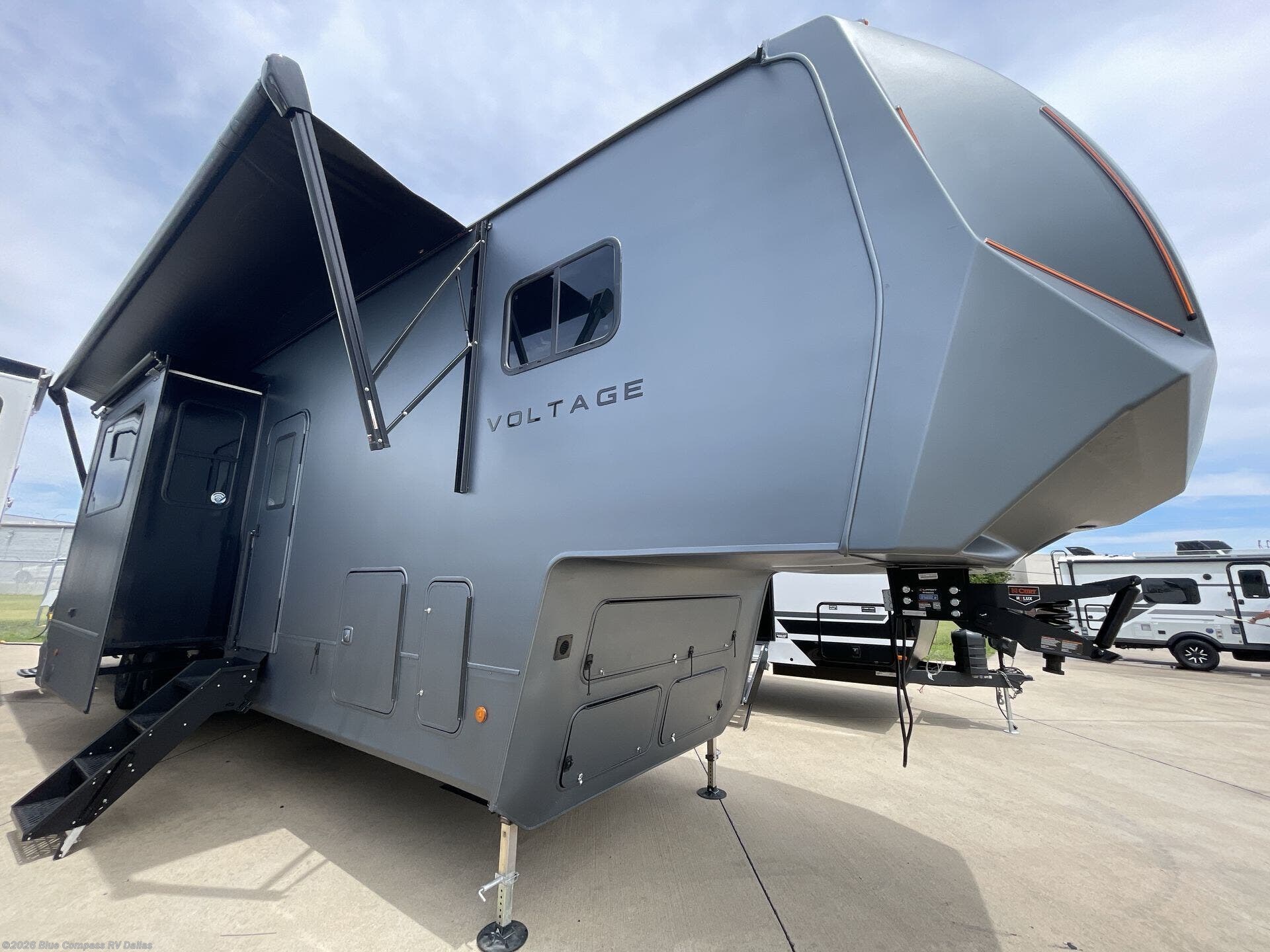 New 2026 Dutchmen Voltage V-Series 3600 available in Mesquite, Texas