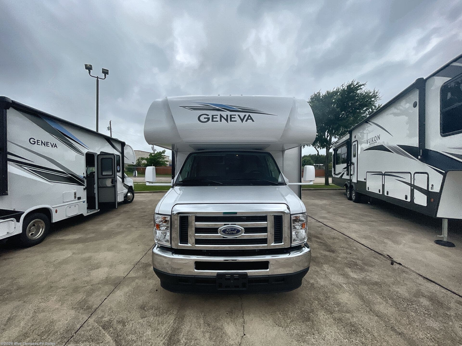 Used 2024 Thor Motor Coach Geneva 28VT available in Mesquite, Texas