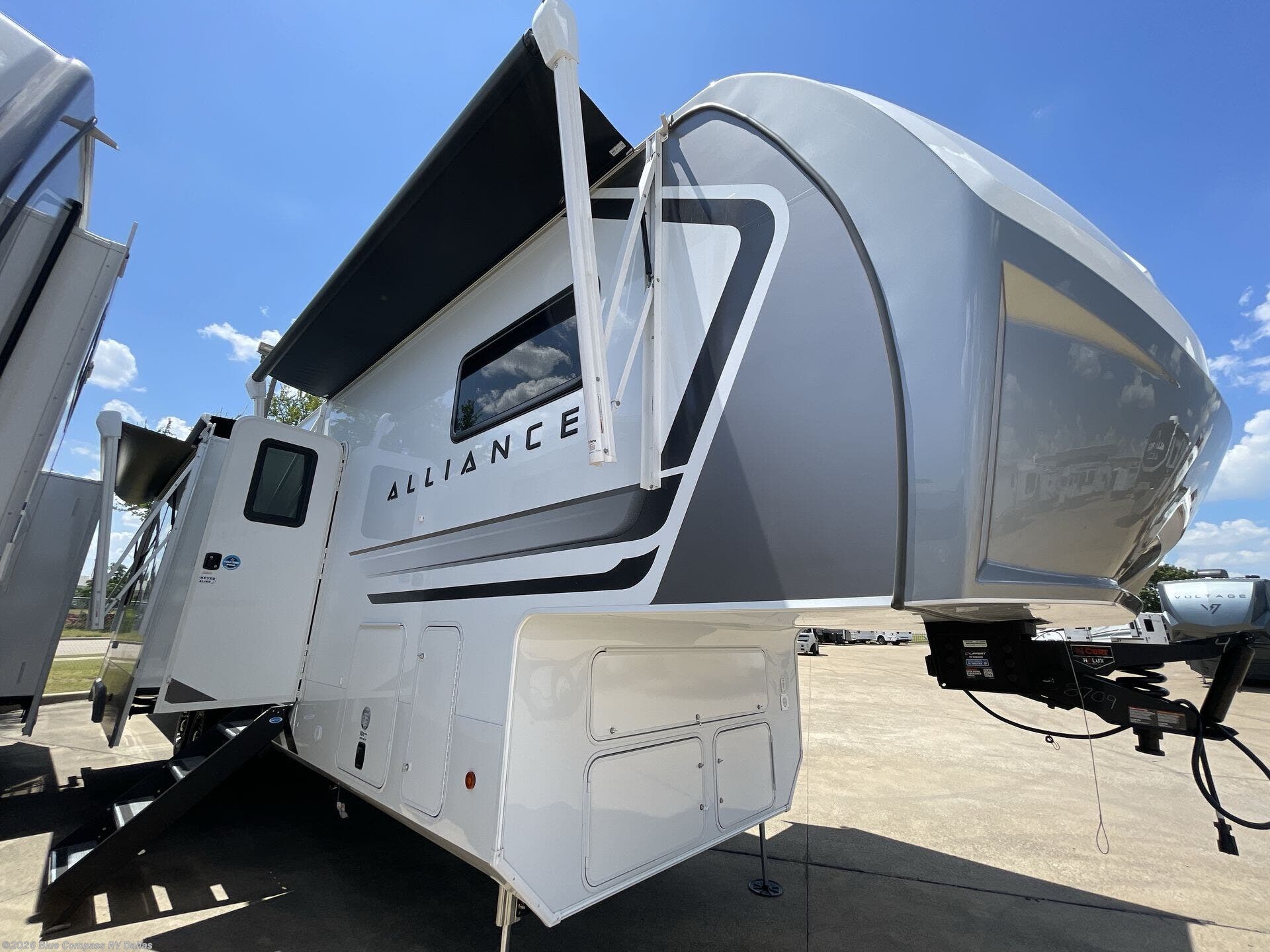 New 2027 Alliance RV Paradigm 395DS available in Mesquite, Texas