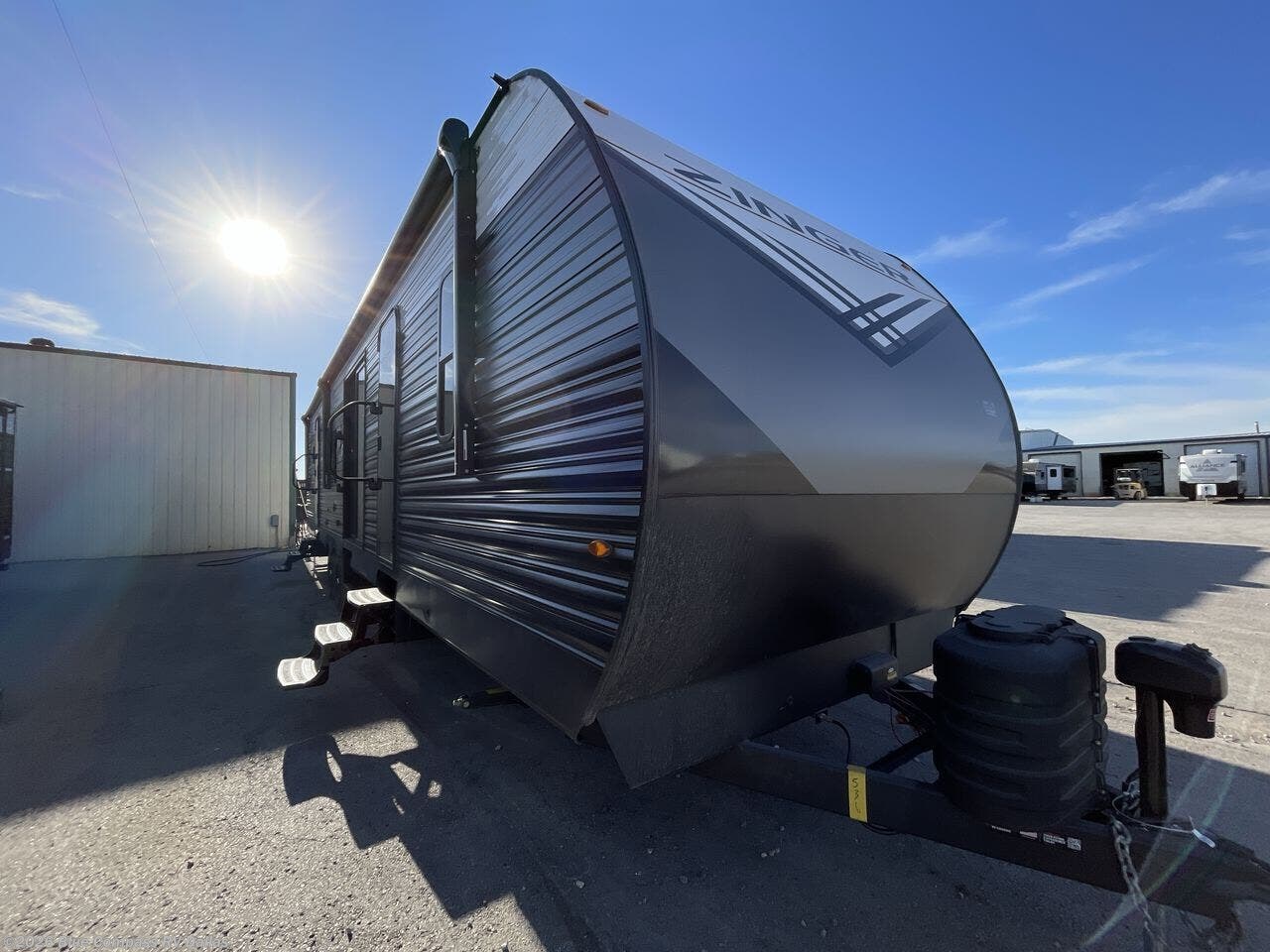New 2026 CrossRoads Zinger 390DB available in Mesquite, Texas