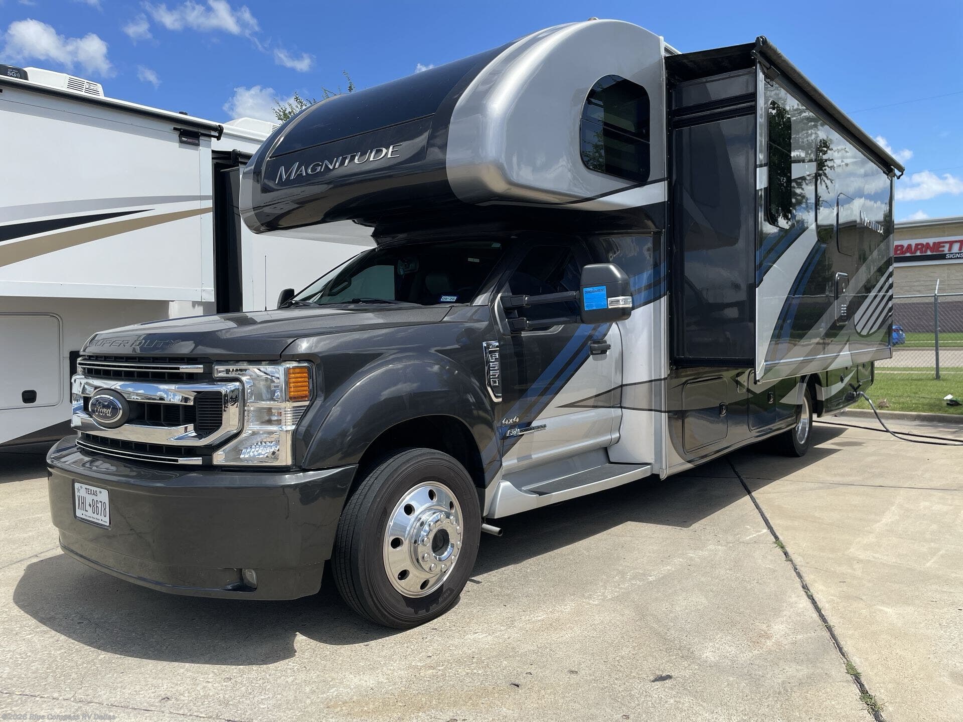 Used 2021 Thor Motor Coach Magnitude XG32 available in Mesquite, Texas