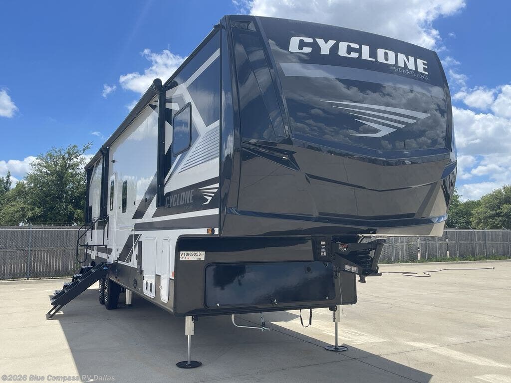 New 2027 Heartland Cyclone 3511 available in Mesquite, Texas