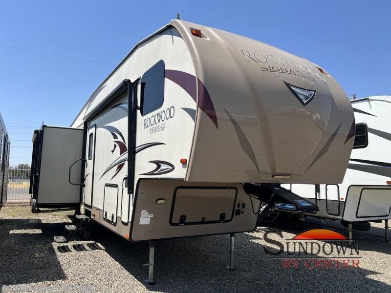 Used 2018 Forest River Rockwood Signature Ultra Lite 8295WS available in Atwater, California