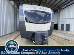 Used 2020 Forest River Rockwood Signature Ultra Lite 8328BS available in San Antonio, Texas
