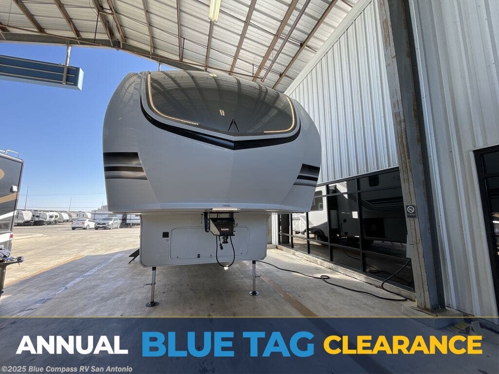 New 2025 Grand Design Influence 3203GK available in San Antonio, Texas