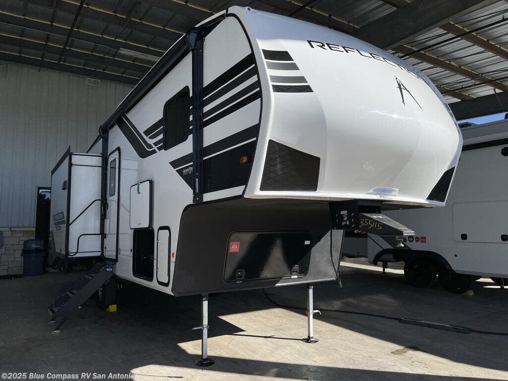 New 2025 Grand Design Reflection 100 Series 28RL available in San Antonio, Texas