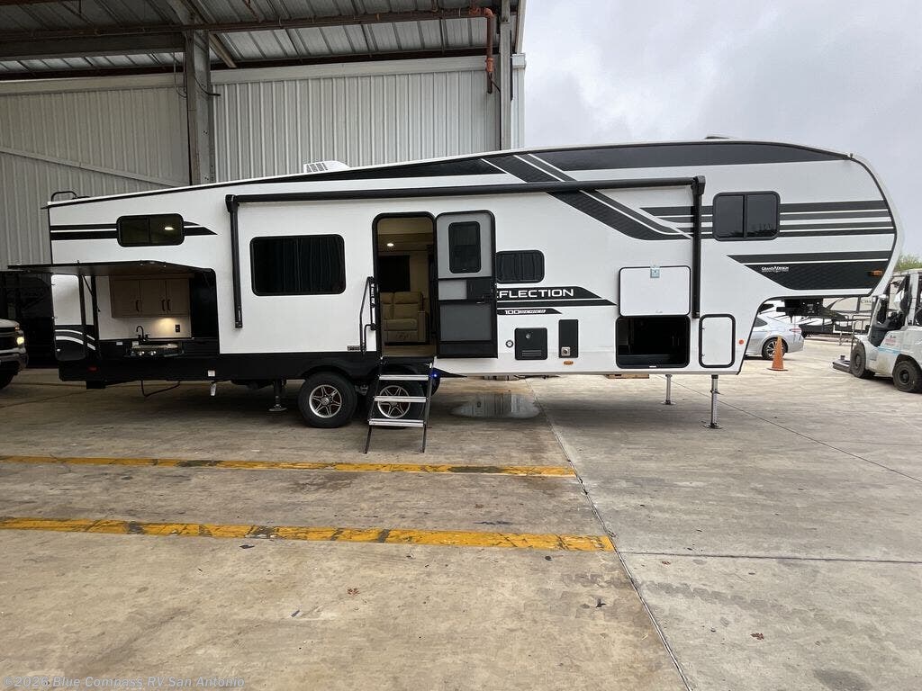 New 2026 Grand Design Reflection 100 Series 32BH available in San Antonio, Texas