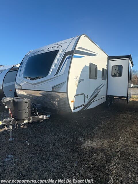 New 2022 Coachmen Freedom Express Ultra Lite 248RBS available in Mechanicsville, Maryland
