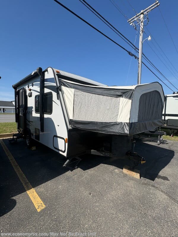 Used 2015 Palomino Solaire 147X available in Mechanicsville, Maryland