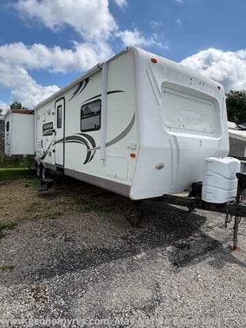 Used 2011 Forest River Flagstaff Classic 831BHSS available in Mechanicsville, Maryland